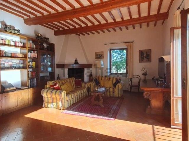 Appartamento in vendita di 145 m² in Strada Provinciale Volterrana
