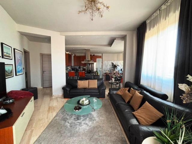 Appartamento in vendita di 146 m²