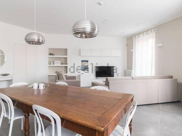 Appartamento in vendita di 146 m² in Via Antonio Carnevali