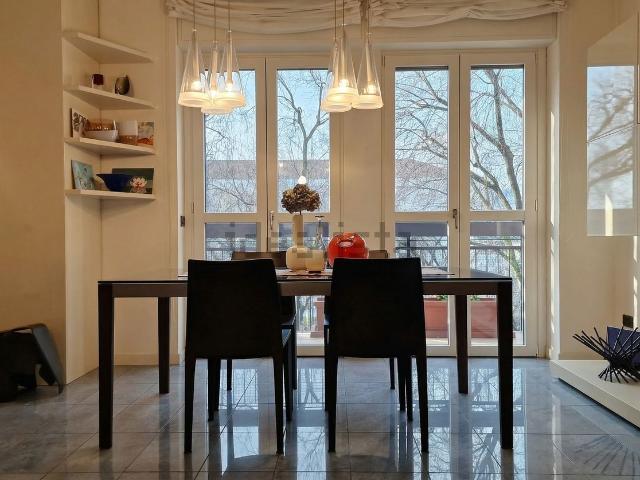 Appartamento in vendita di 146 m² in Via Adige