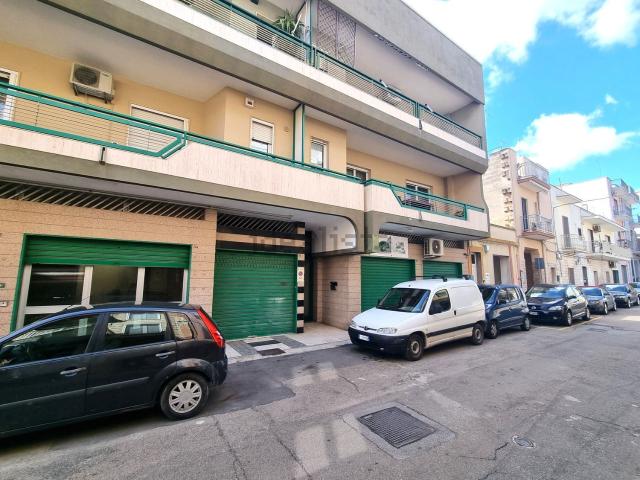 Appartamento in vendita di 146 m² in Via Bologna, 30