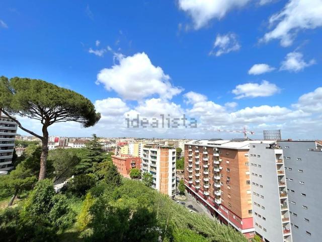 Appartamento in vendita di 146 m² in Via Gregorio Ricci Curbastro, 34