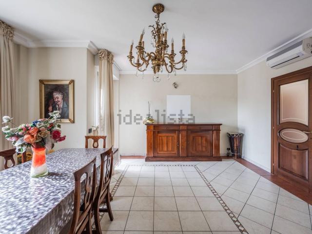 Appartamento in vendita di 146 m² in Via Don Lorenzo Milani