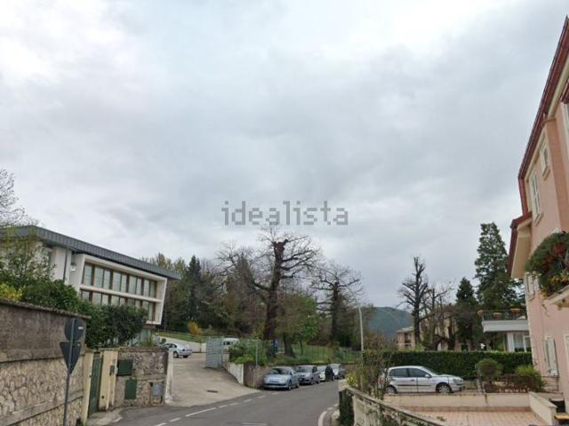 Appartamento in vendita di 146 m² in Via dei Villini