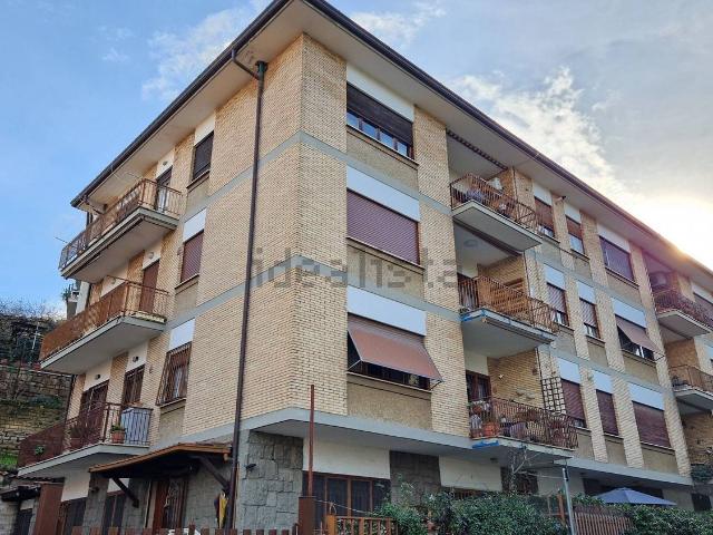 Appartamento in vendita di 146 m² in Via di Fontana Vecchia