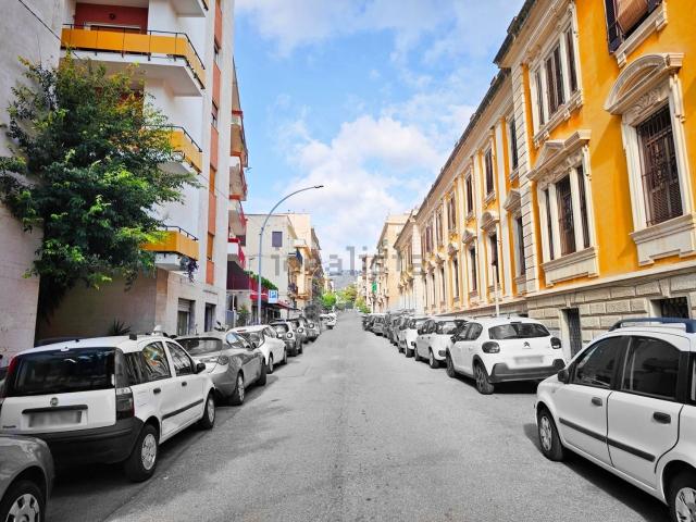 Appartamento in vendita di 146 m² in Via Felice Bisazza, 21