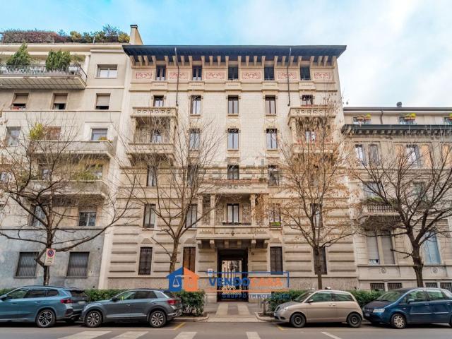 Appartamento in vendita di 146 m² in Via Francesco Londonio, 8