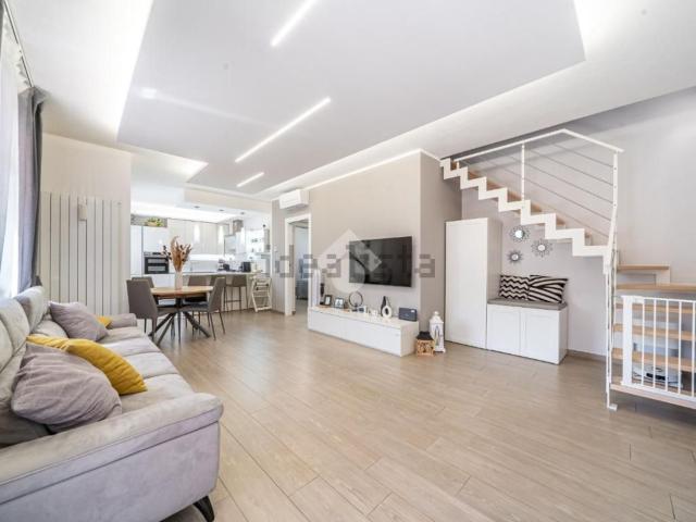 Appartamento in vendita di 146 m² in Via La Muratori, 11