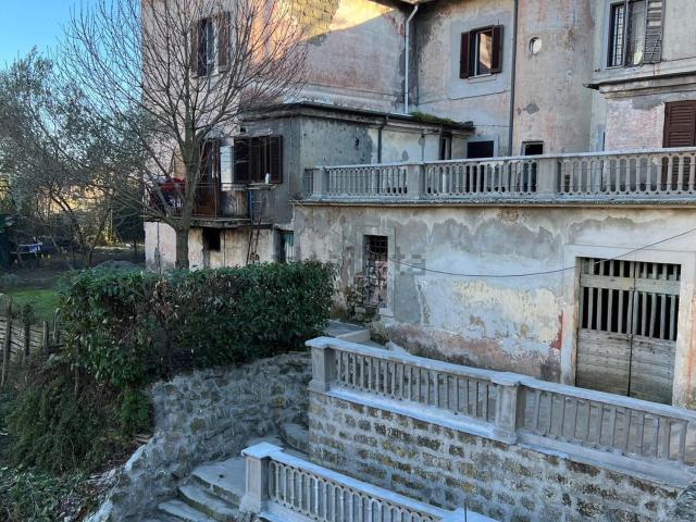Appartamento in vendita di 146 m² in Via Magenta, 110