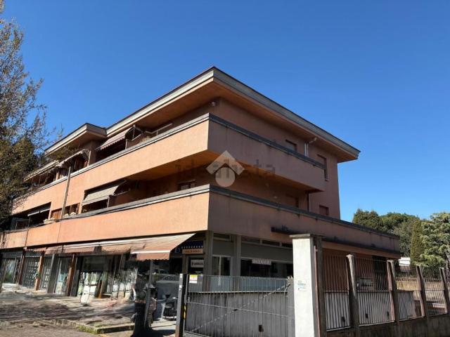 Appartamento in vendita di 146 m² in Via Nazionale dei Giovi, 190