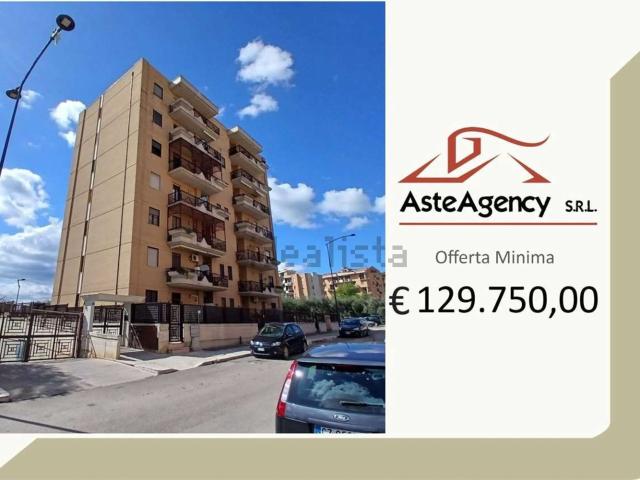 Appartamento in vendita di 146 m² in Via Nicola Campanile, 85
