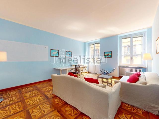 Appartamento in vendita di 146 m² in Via Sant&apos Anselmo, 28