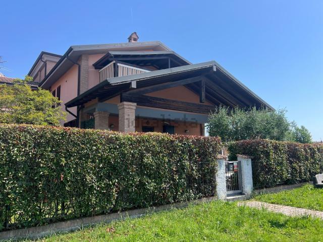 Appartamento in vendita di 146 m² in Via per casatico, 7