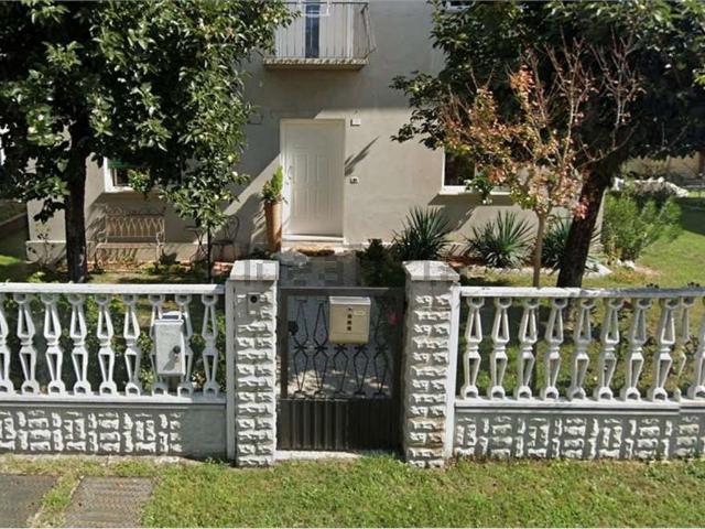 Appartamento in vendita di 146 m² in Via Pio X, 15