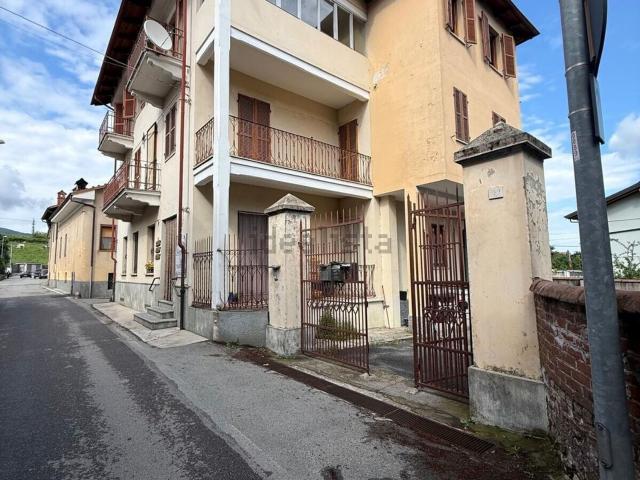 Appartamento in vendita di 146 m² in Via Ruata Sangone, 159