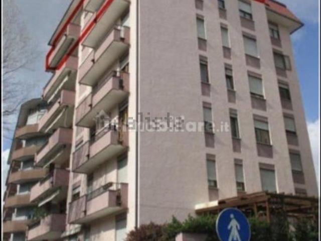 Appartamento in vendita di 146 m² in Via XXV Aprile, 2