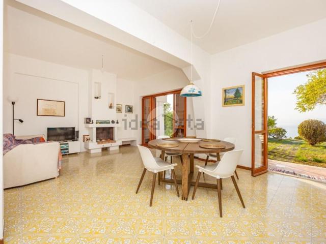 Appartamento in vendita di 146 m² in Contrada Gioffa