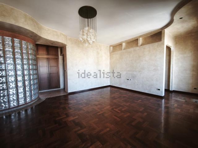 Appartamento in vendita di 146 m² in Corso dei Mille, 919