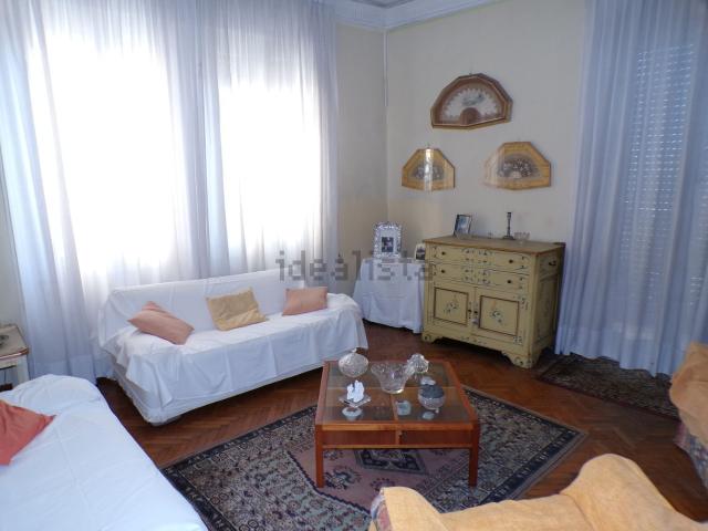 Appartamento in vendita di 146 m² in Lungomare di Pegli, 5