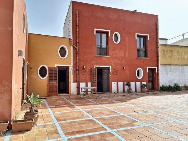 Appartamento in vendita di 1471 m² in Strada Locogrande, 61