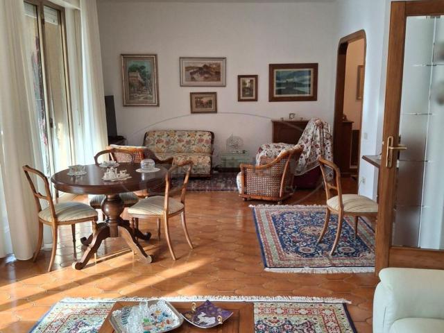 Appartamento in vendita di 147 m²
