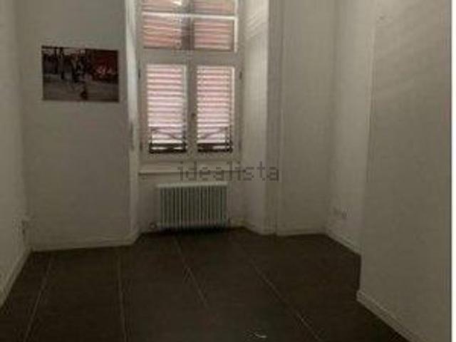 Appartamento in vendita di 147 m² in Via Ammiraglio Burzagli, 35