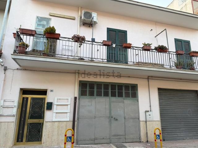 Appartamento in vendita di 147 m² in Via Alcide De Gasperi