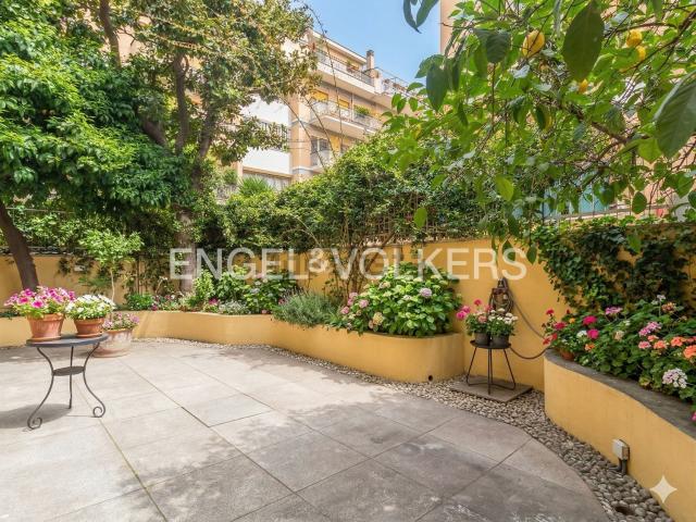 Appartamento in vendita di 147 m² in Via Alessio Nazari
