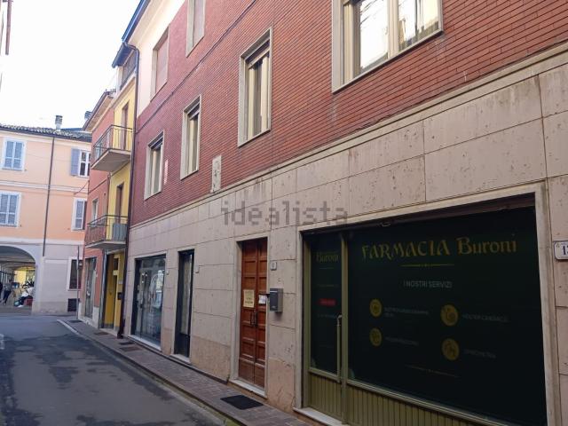 Appartamento in vendita di 147 m² in Via Buroni