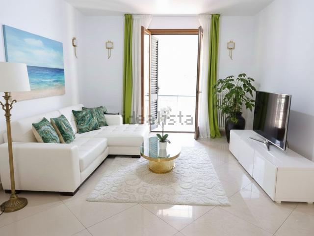 Appartamento in vendita di 147 m² in Via G. Pastore, 4