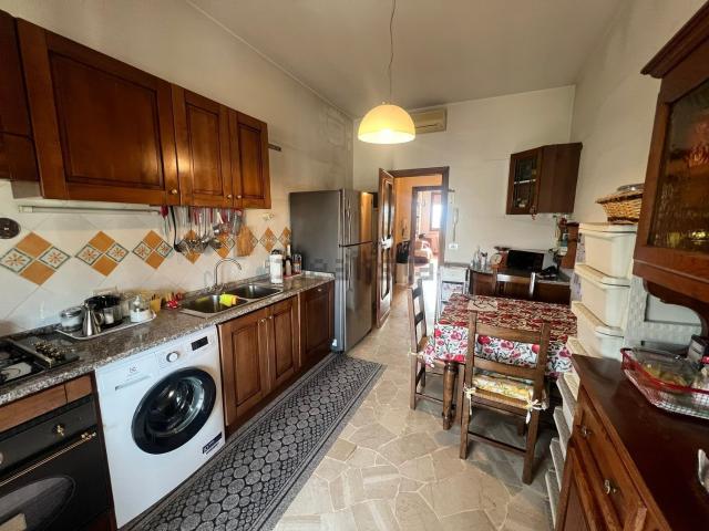 Appartamento in vendita di 147 m² in Via Giuseppe Mazzoni, 5