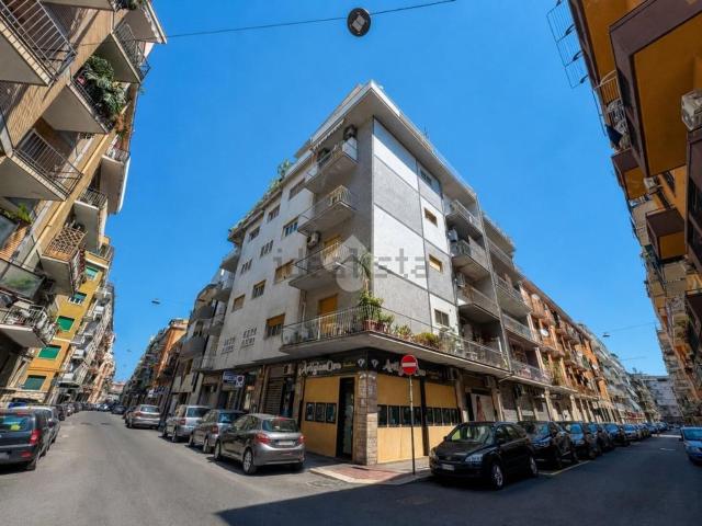 Appartamento in vendita di 147 m² in Via Giuseppe Re David, 138