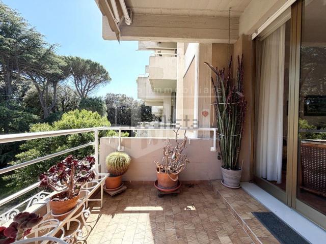 Appartamento in vendita di 147 m² in Via Giovanni Paganucci