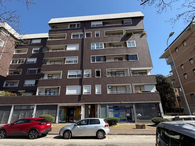 Appartamento in vendita di 147 m² in Via Guarnerio D&apos Artegna, 51