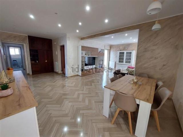 Appartamento in vendita di 147 m² in Via Gustavo Roccella