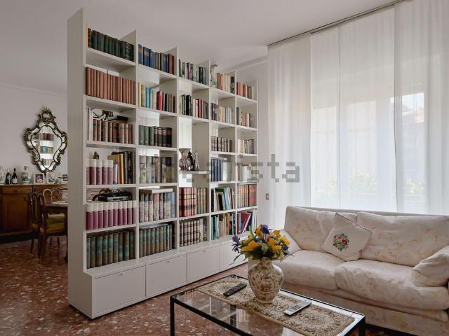 Appartamento in vendita di 147 m² in Via di Birano