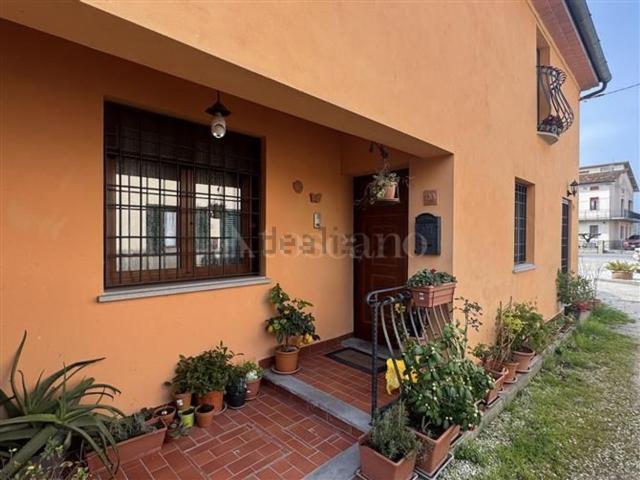 Appartamento in vendita di 147 m² in Via di Montalbano