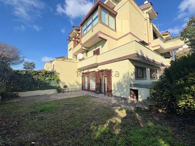 Appartamento in vendita di 147 m² in Via Epicarmo