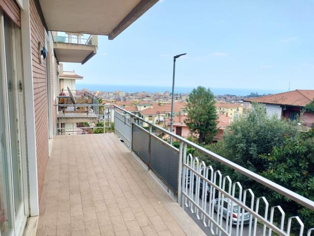 Appartamento in vendita di 147 m² in Via Fratelli Bandiera, 24