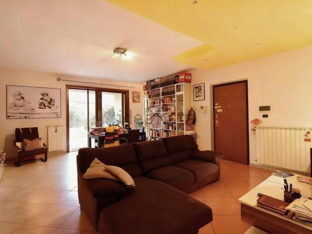Appartamento in vendita di 147 m² in Via Ippocrate