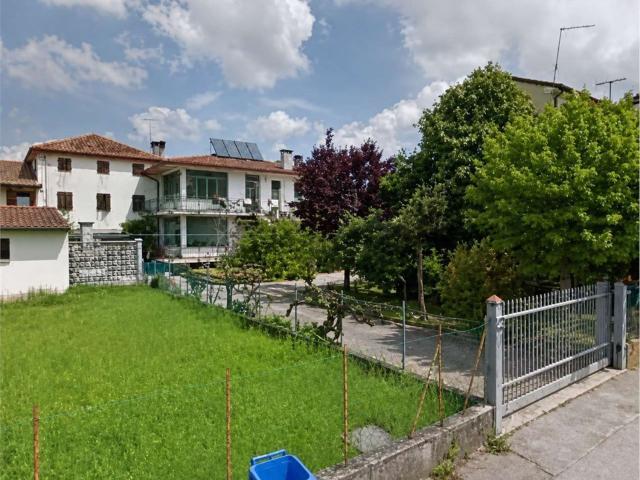 Appartamento in vendita di 147 m² in Via Lodovico Boschieri