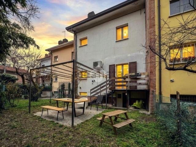 Appartamento in vendita di 147 m² in Via Lorenzo De Medici, 6