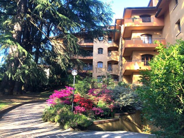 Appartamento in vendita di 147 m² in Via Lazio, 19