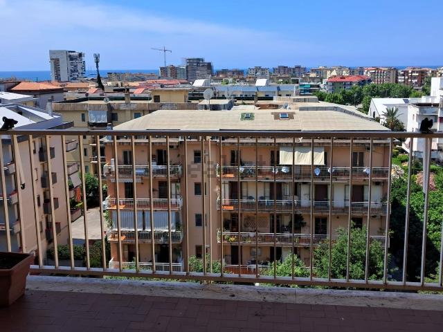Appartamento in vendita di 147 m² in Via Luigi Angrisani, 17
