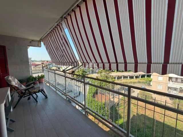 Appartamento in vendita di 147 m² in Via Meucci, 12