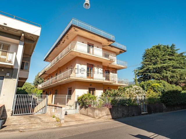 Appartamento in vendita di 147 m² in Via San Matteo, 17