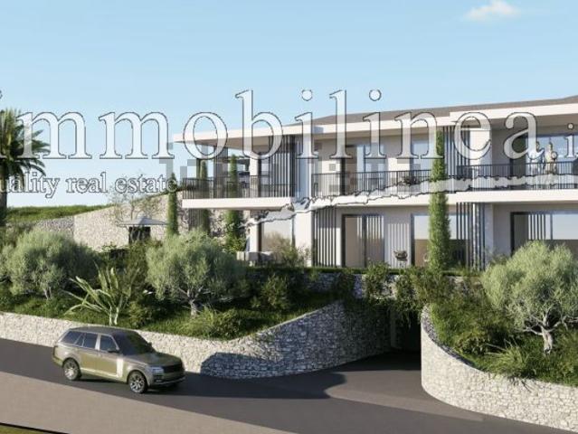 Appartamento in vendita di 147 m² in Via San Zeno, 100