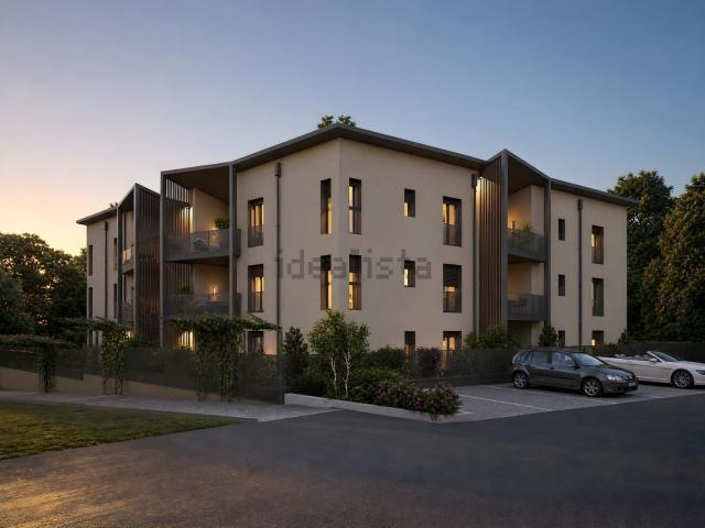 Appartamento in vendita di 147 m² in Via Pietro Guglielmazzi, 93