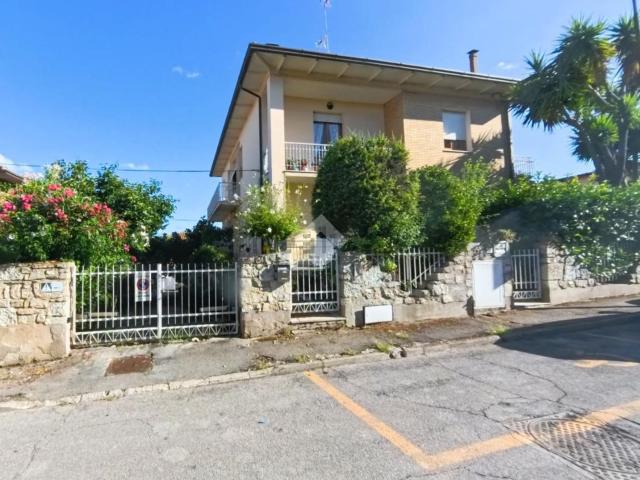 Appartamento in vendita di 147 m² in Via Pirandello, 28