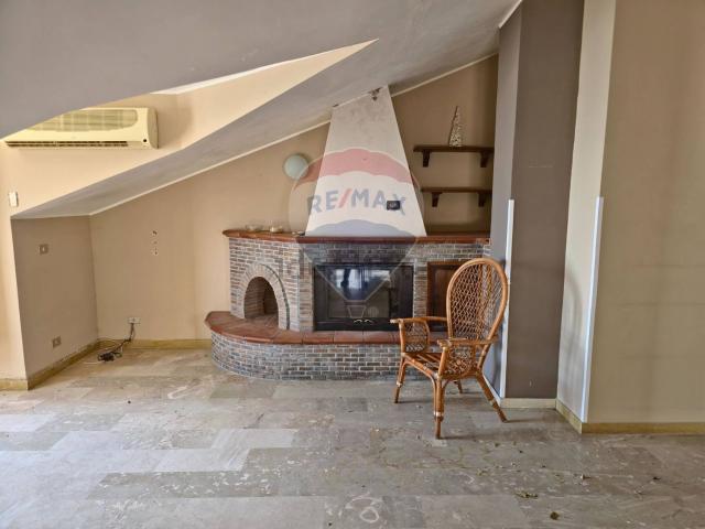 Appartamento in vendita di 147 m² in Via Roberta Lanzino, 14